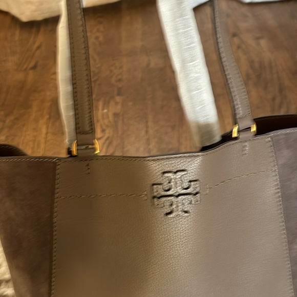 Tory Burch Tote NWT - Picture 1 of 4